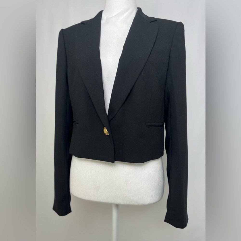 NEW / Cropped blazer in city crepe / B002 - Picture 2 of 7